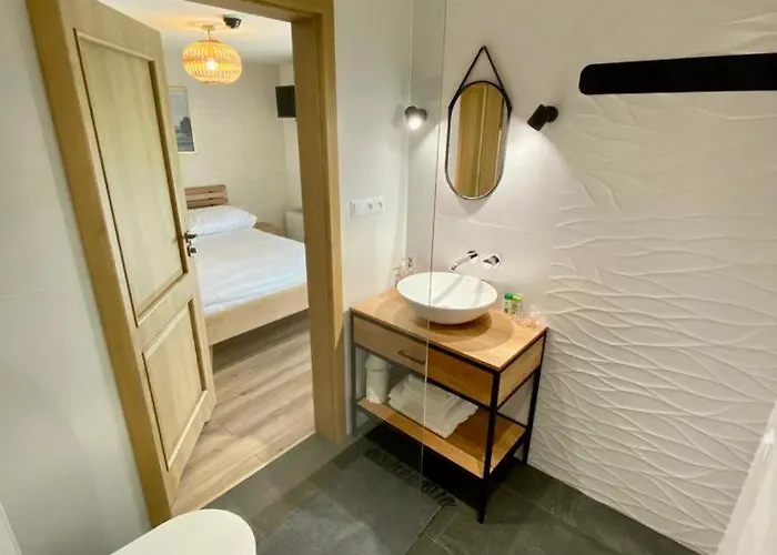 Stara Plebania * Ponice